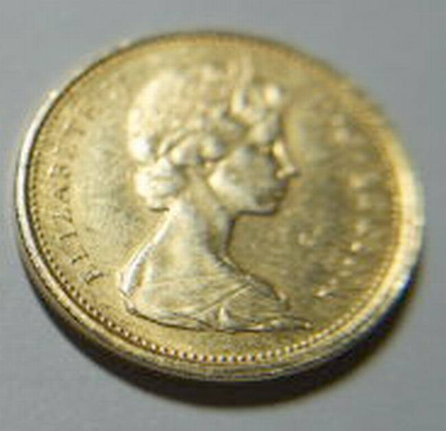 1971-Yellow-Goldish-Canadian-Penny