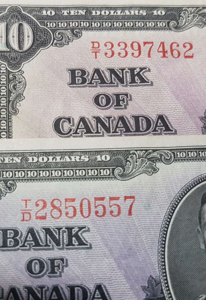 Significant-Difference-In-Coloring/Tint-Between-1937-$10-Canadian-Bills?