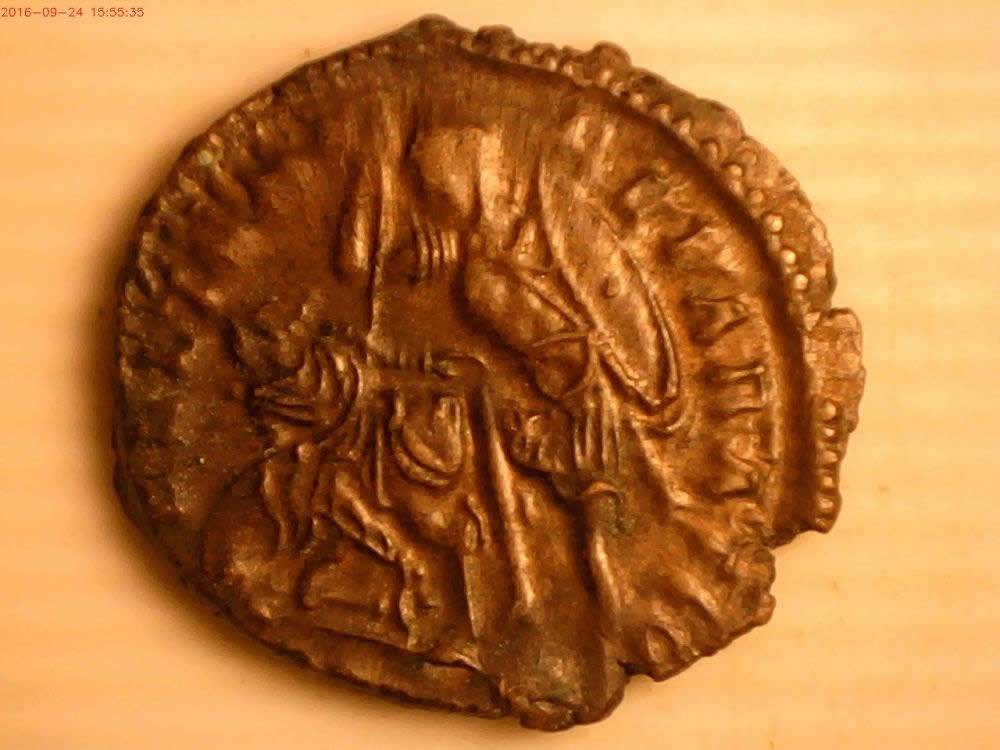 Help-Identifying-These-Bronze-Roman-Coin