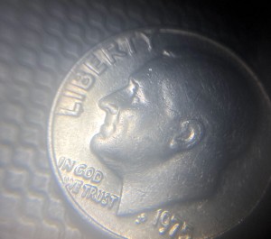 1975-Roosevelt-Dime---Need-Opinion-By-His-Nose-Cant-Tell