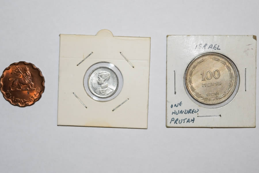 Trying-To-Identify-Some-Coins