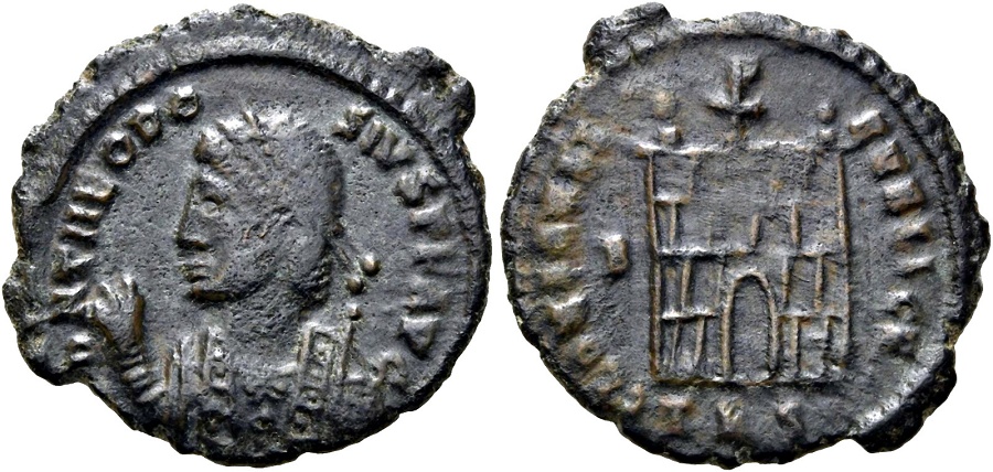 The-Late-Roman-Campgate