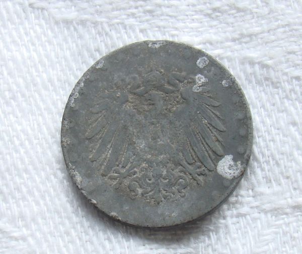 10-Pfennig-1917-Zinc-Beaded-Border-Rare