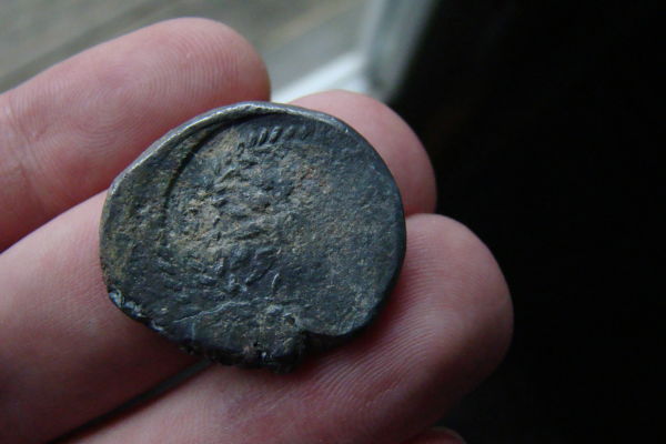 Romann-Token-In-Lead-With-Horse-?-Medaillon?