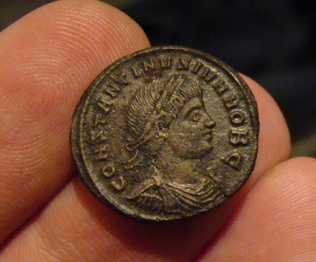 Very-Nice-Follis-Constance