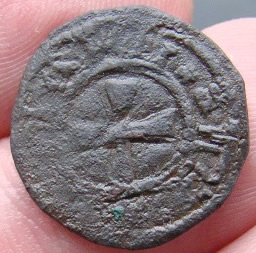 Interesting-Unknown-Type-Double-Tournois-Look-A-Like?