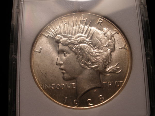 Help-With-1928-P-Key-Peace-Dollar-Grading?
