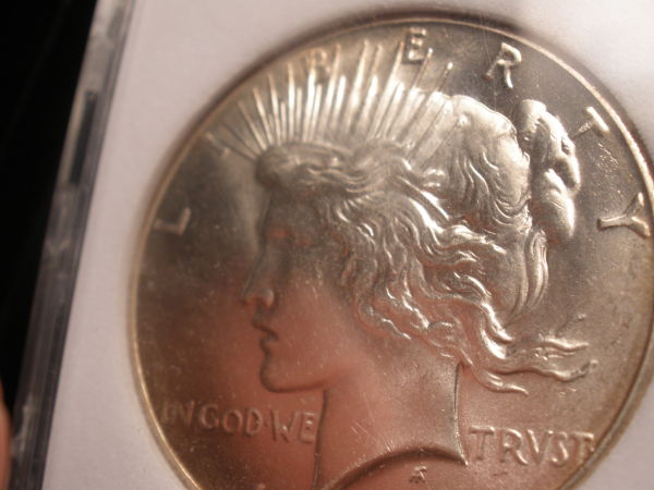 Help-With-1928-P-Key-Peace-Dollar-Grading?