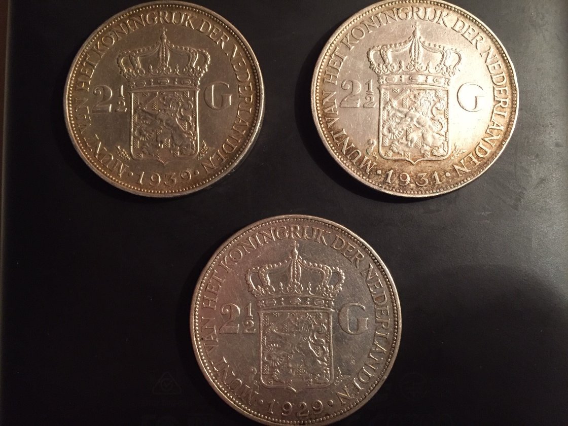 A-Bit-Of-New-Silver:-Holland-2�-Guilders-And-Mexican-Pesos