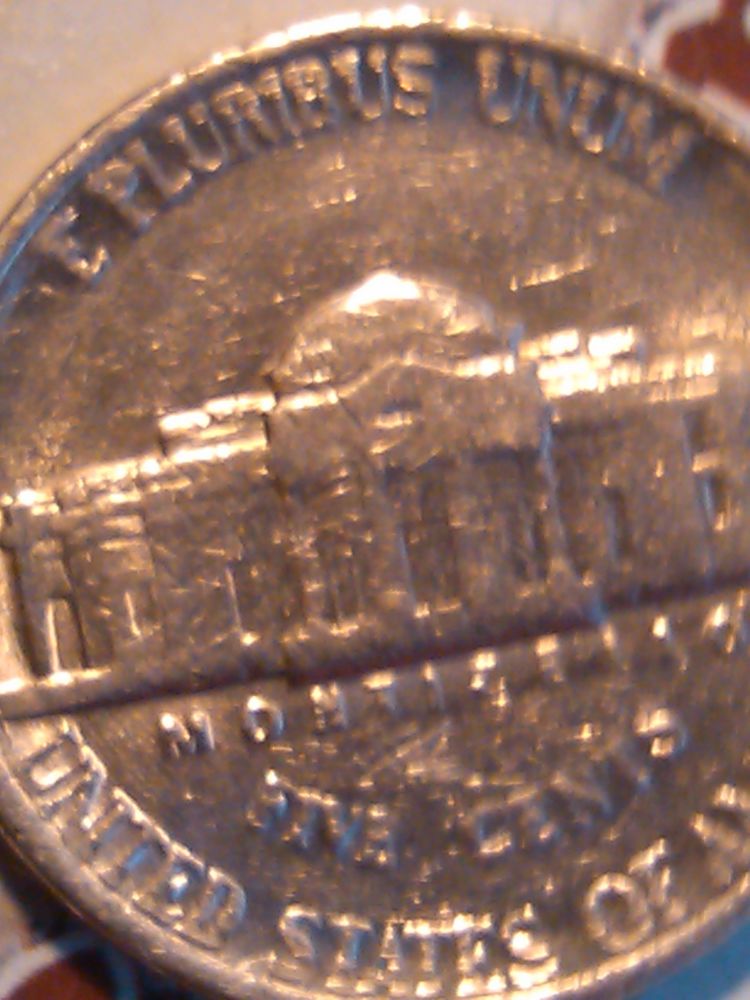 1988-D-Nickel-With-Lines-Through-All-Lettering?