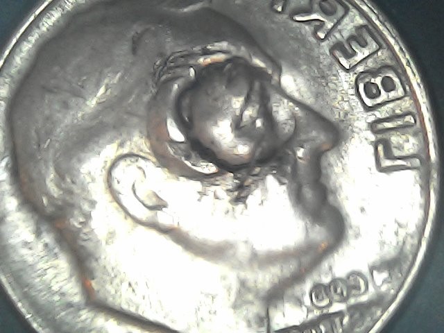 Damaged?-Dime,-Anyone-Know-What-I-Have-Here?