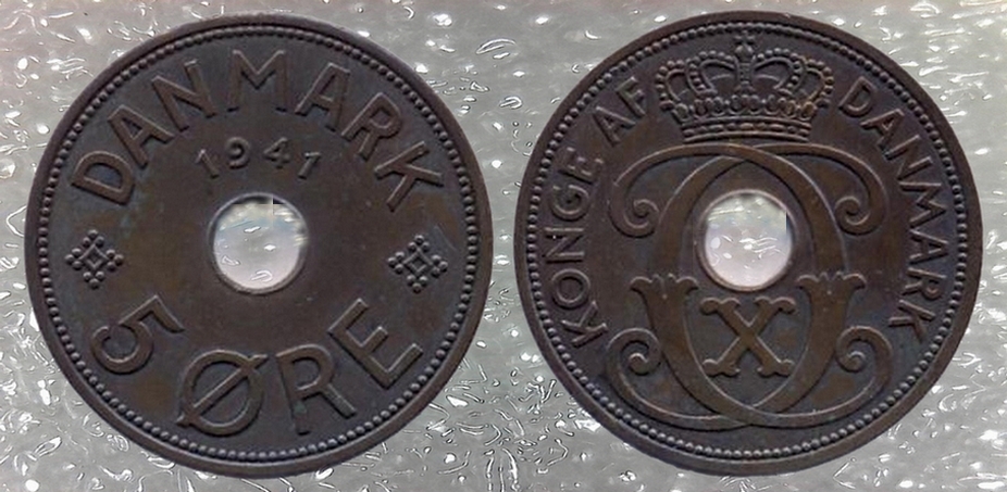 Around-The-World-With-Coins---A-Coin-Geography-Game