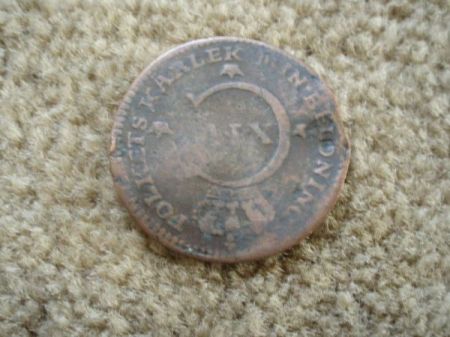 No-Clue-What-This-Is-|-Sweden-1/2-Skilling-1827