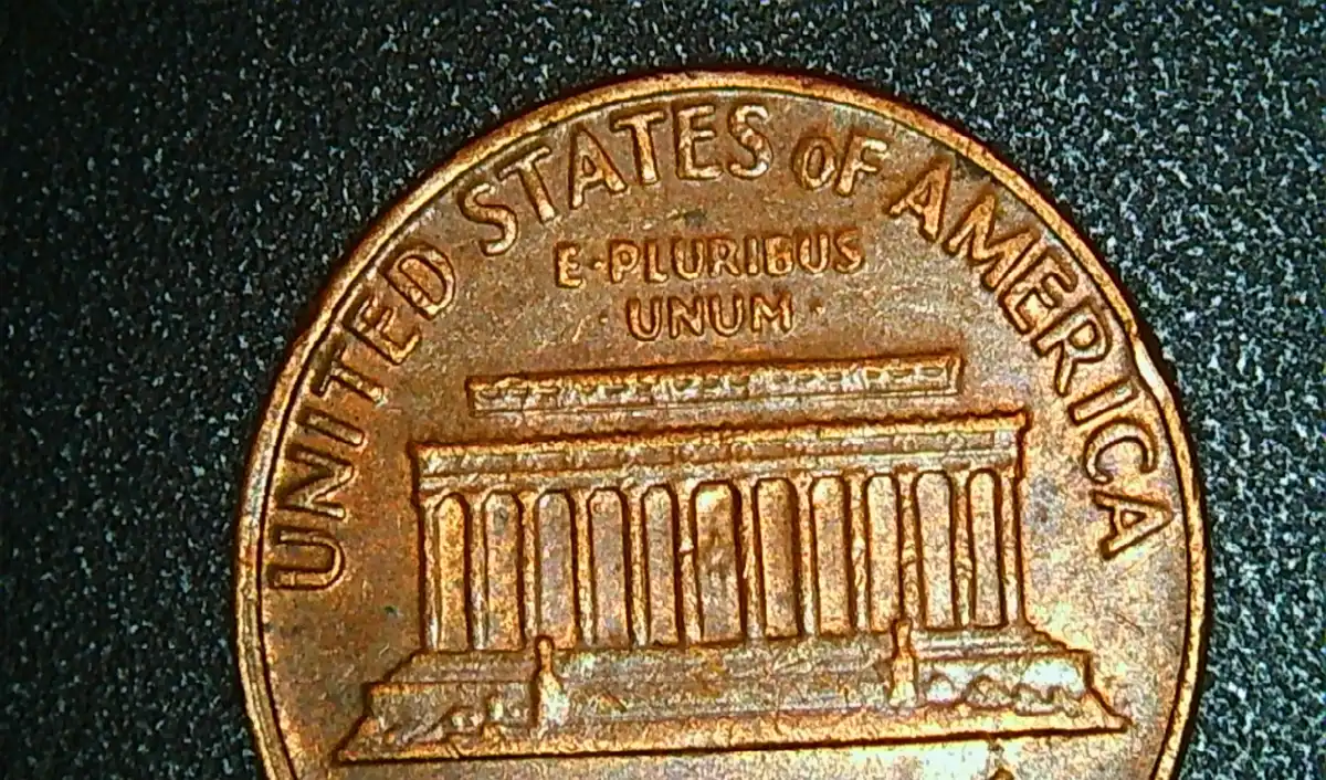 1969-D-Lincoln-Memorial-Penny-Possible-Lamination-Error-Or-PMD?-Obverse