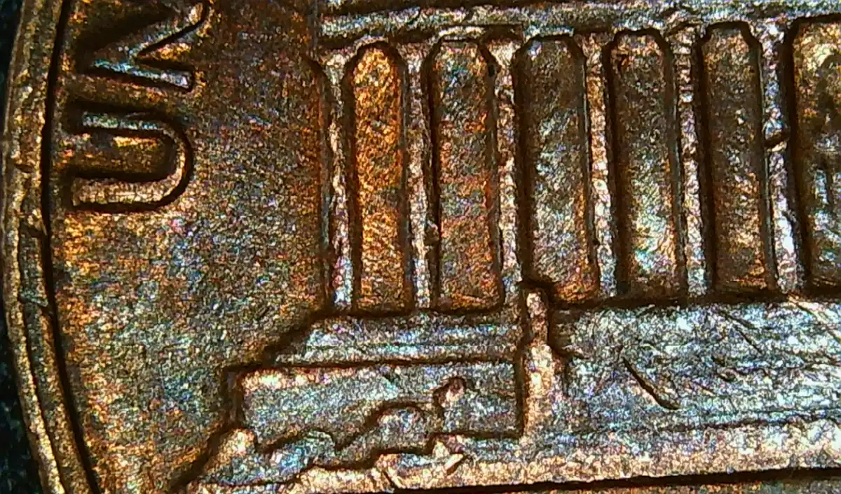 1969-D-Lincoln-Memorial-Penny-Possible-Lamination-Error-Or-PMD?-Obverse