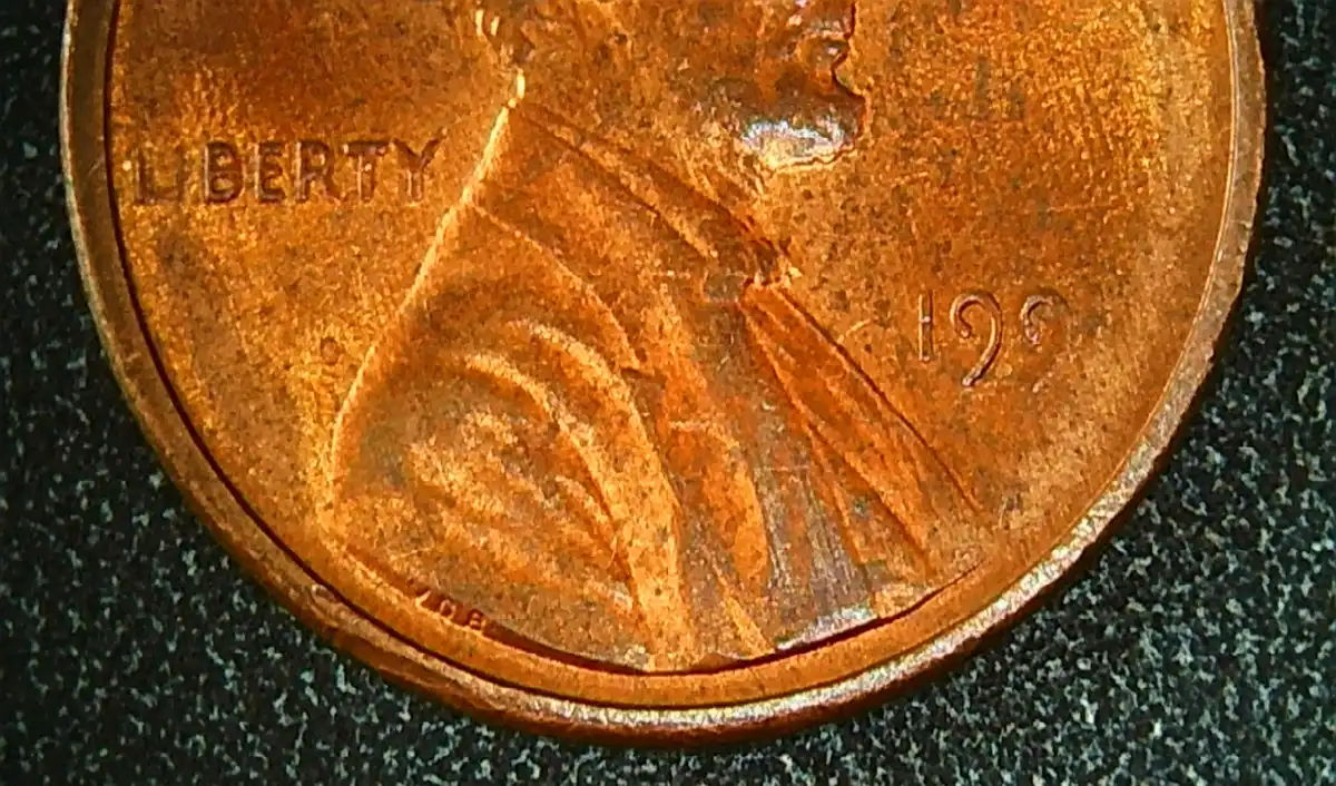 199?-Lincoln-Memorial-Cent-Struck-Through-Grease?