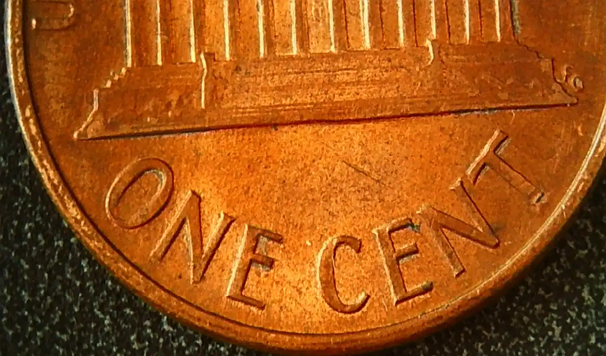 199?-Lincoln-Memorial-Cent-Struck-Through-Grease?