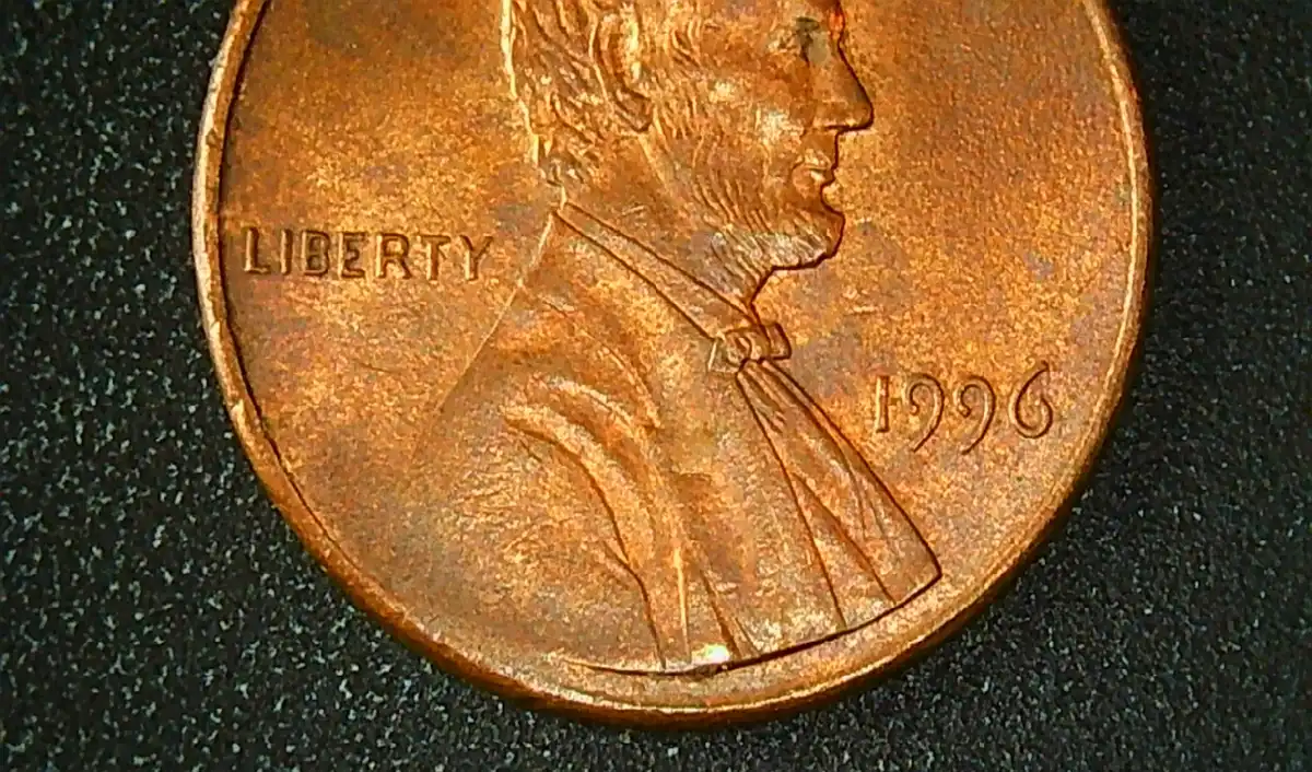 1996-LMC-Pre-Cud-Obverse-Bottom-Left-Weakness-And-Reverse-