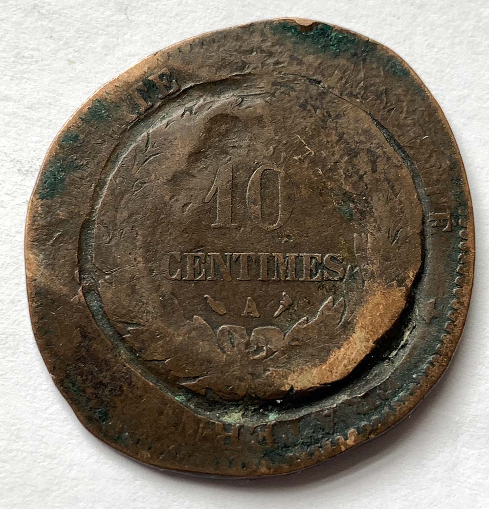 France-10-Centimes---Brockage-Or-Odd-Human-Flattening?