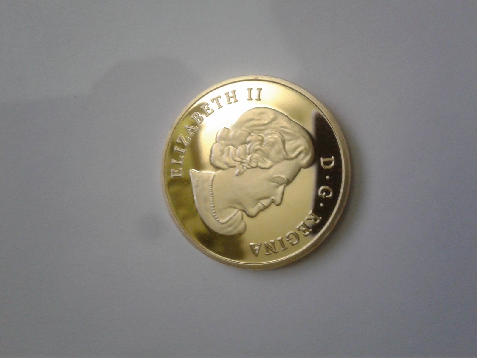 Counterfeit-2013-Gold-Superman