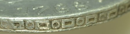 A-New-Type-Portrait-Counterfeit/Forgery