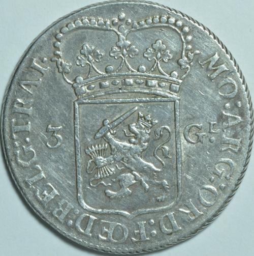 Look-This-Statue-Of-The-Netherlands-3-Gulden