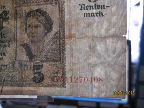 Two-Rentenmark-Notes-With-Different-Watermarks