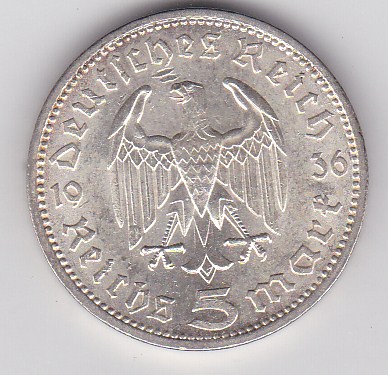 Hindenburg-5-Marks---With-And-Without-The-Swastika-Sign