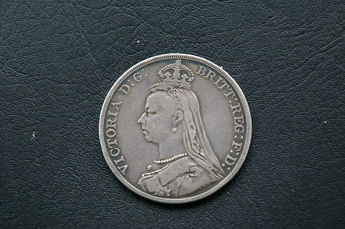 Silver-1889-Crown-Very-Collectable-Grade