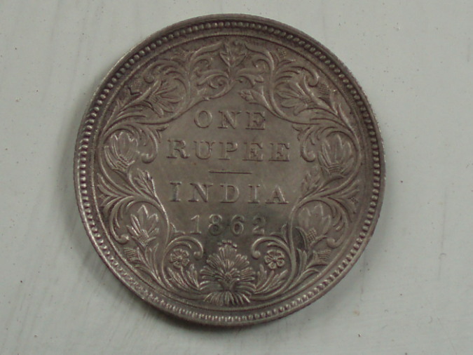 India-1862-1Rupee---Which-Variant?