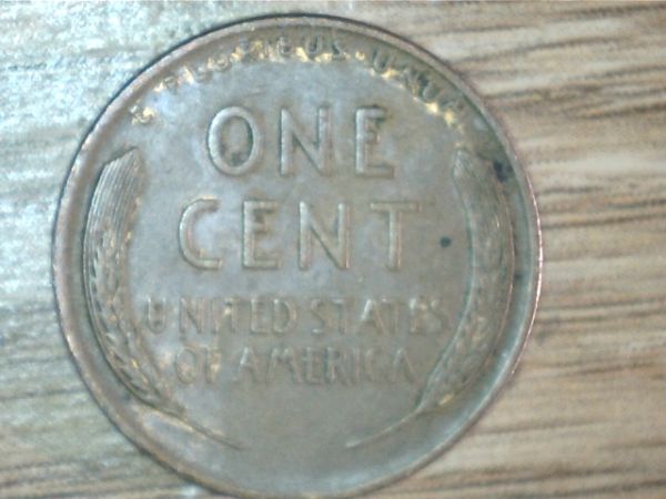Why-Is-The-Obverse-So-Shiny,-But-The-Reverse-Isn't?