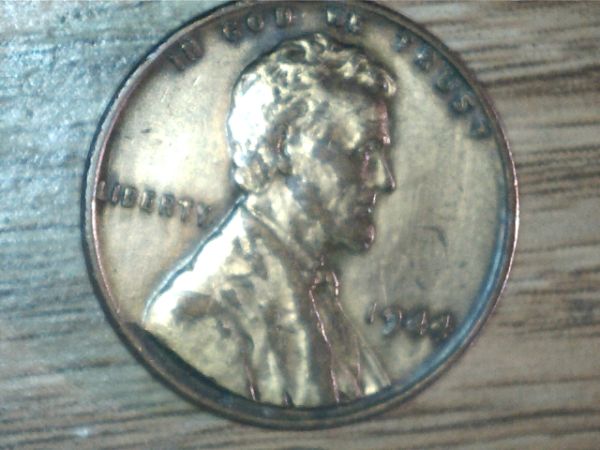 Why-Is-The-Obverse-So-Shiny,-But-The-Reverse-Isn't?