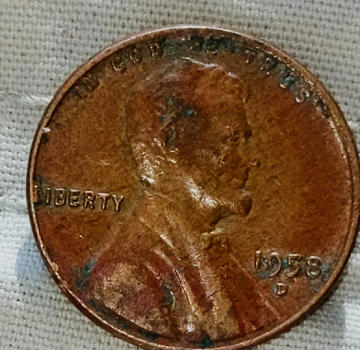 1958-Lincoln-Wheat-Cent-Odd-Looking-Nose-And-Forehead