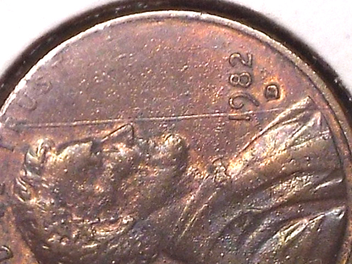 1982-D-One-Cent-With-Very,-Very-Long-Die-Scratch