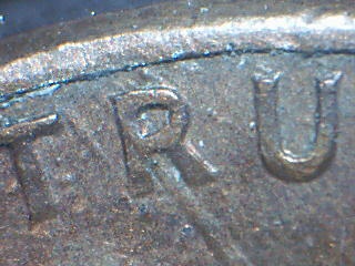 Better-Pictures-,1982-D-Cent-With-Full-Length-Scratch