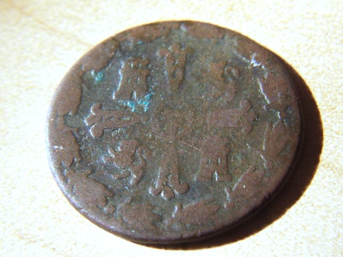 Please-Help-ID-This-Coin.--Looks-Spanish,-But-Cannot-Find.-1/4-Maravedi-?