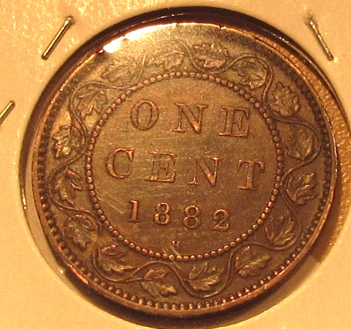 1882-H-Canada-Cent,-Double-Die?--Not-The-Usual,-But-Check-Out-The-Notches