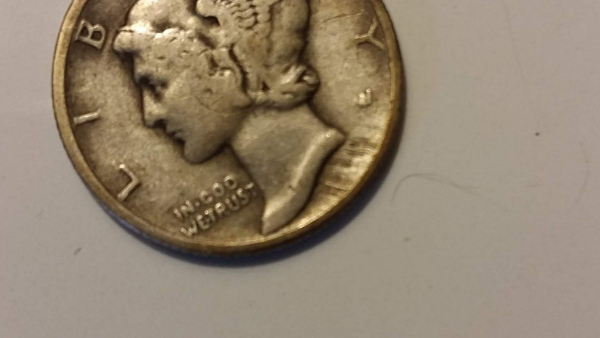 Mercury-Dime-Can't-Read-Date-Looks-Blurred-And-Scratched