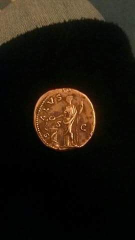 Help-Me-Identifying-This-Roman-Coin