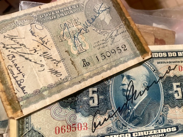 My-Girlfriend-Inherited-These-From-Her-Grandpa