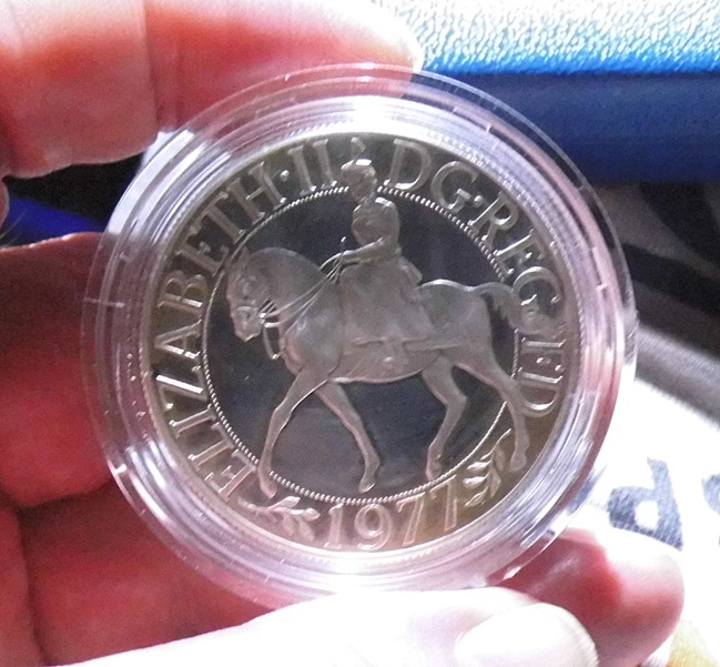 Post-Your-Coins-With-Horses